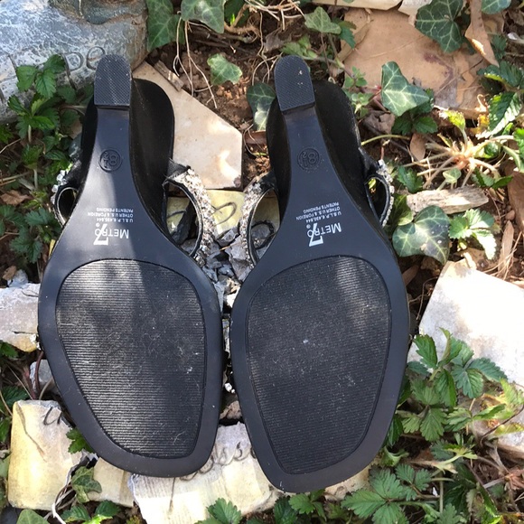 Metro 7 Glitz Fabric Wedges Rhinestone Straps 8.5 - Picture 6 of 16